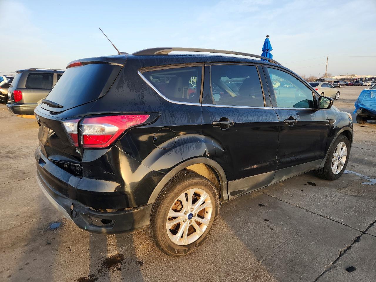 2018 Ford Escape Se - Фото 3