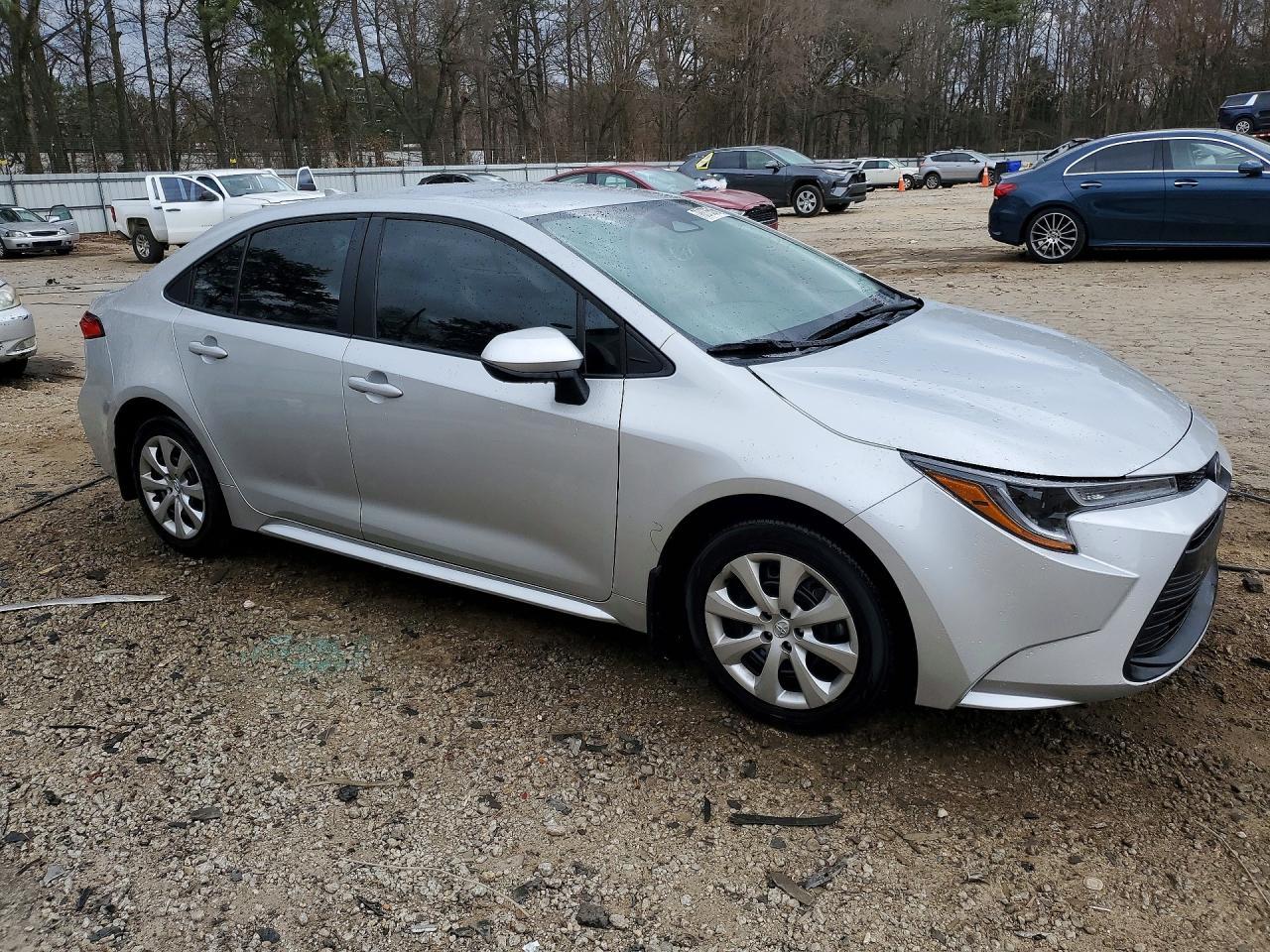2025 Toyota Corolla Le - Image 4