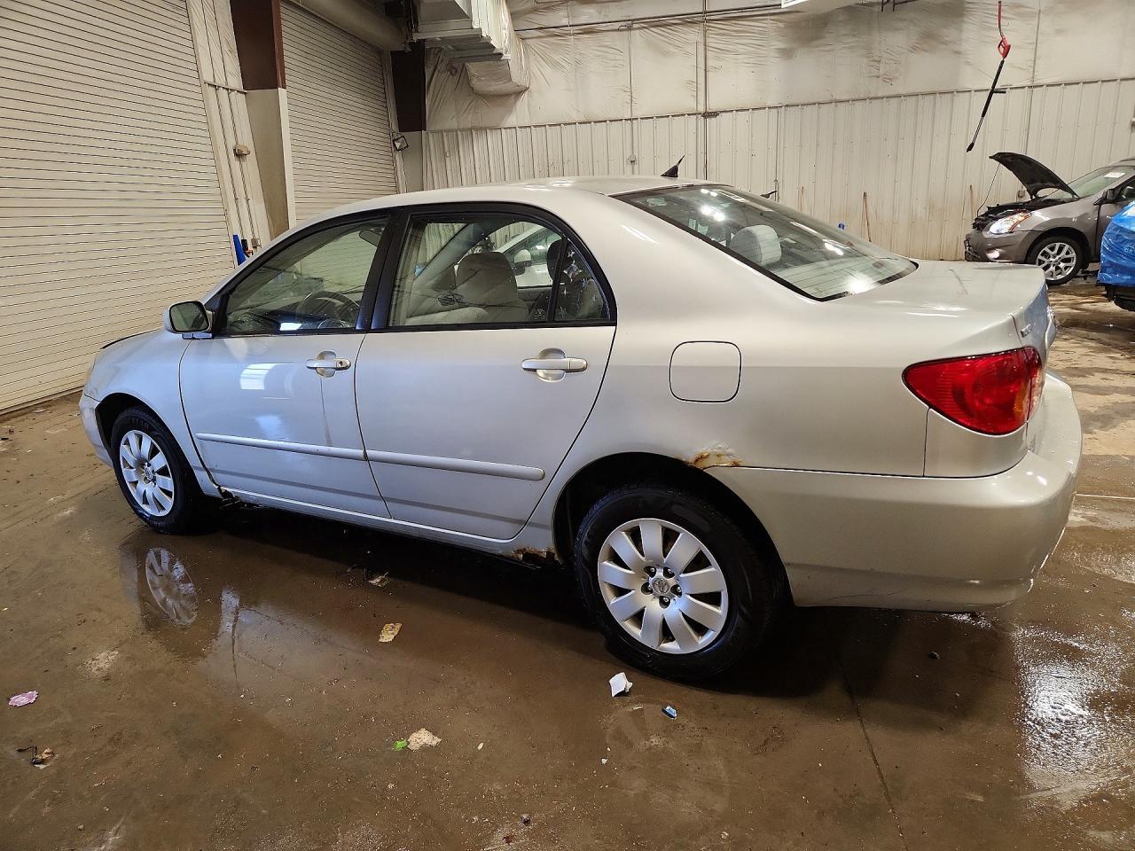 2003 Toyota Corolla Le - Фото 2