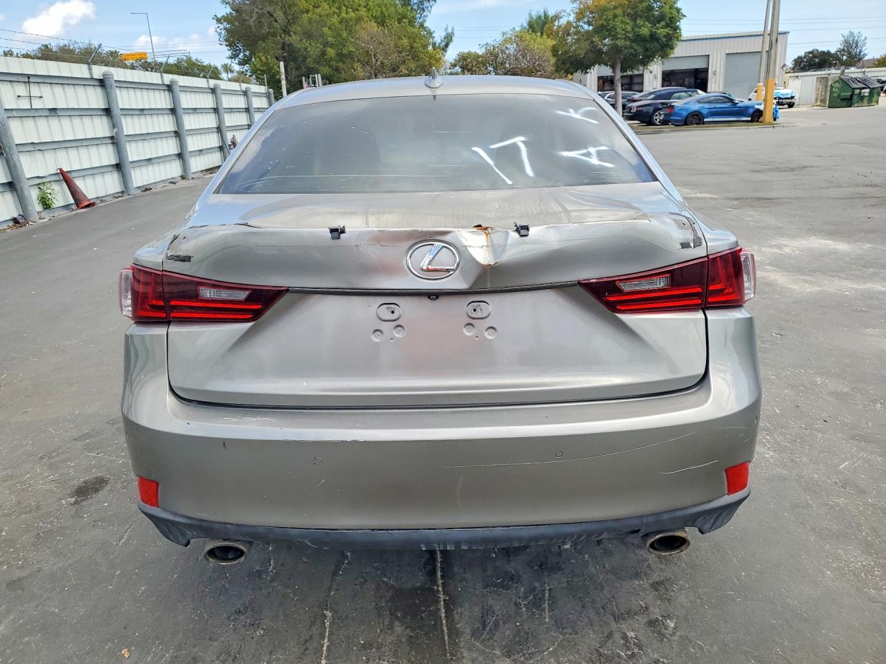 2015 Lexus Is - Фото 6