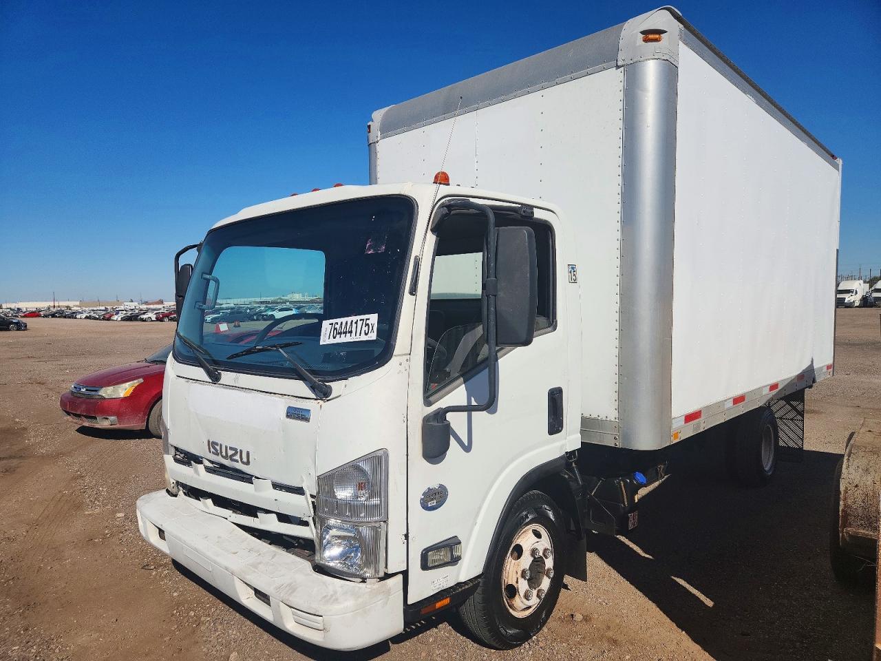 2012 Isuzu Npr Hd Box Truck - Фото 2