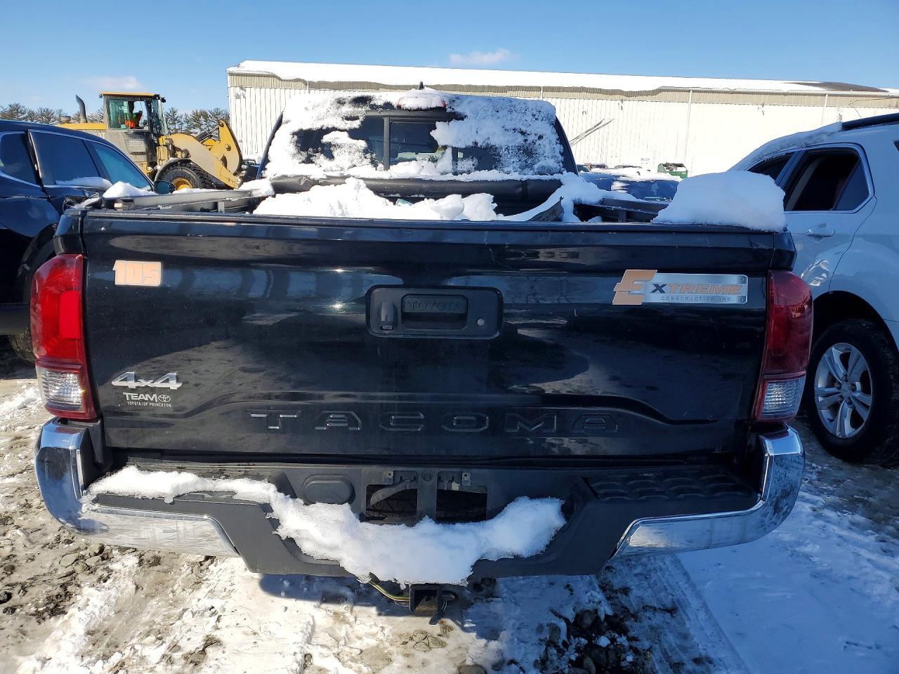 2018 Toyota Tacoma Access Cab - Фото 6