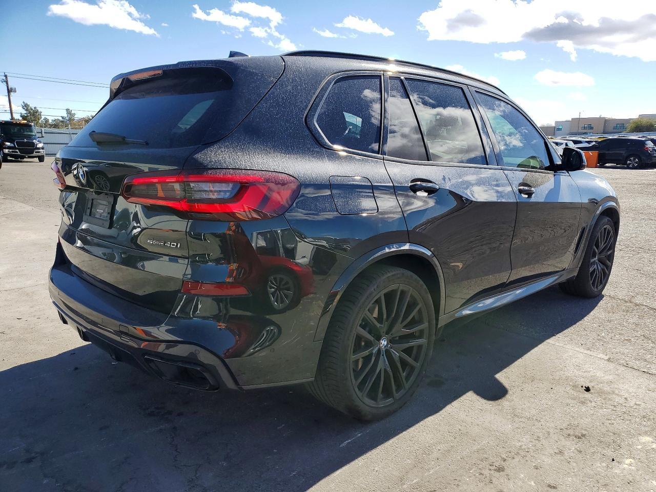 2022 BMW X5 Sdrive 40I - Фото 3