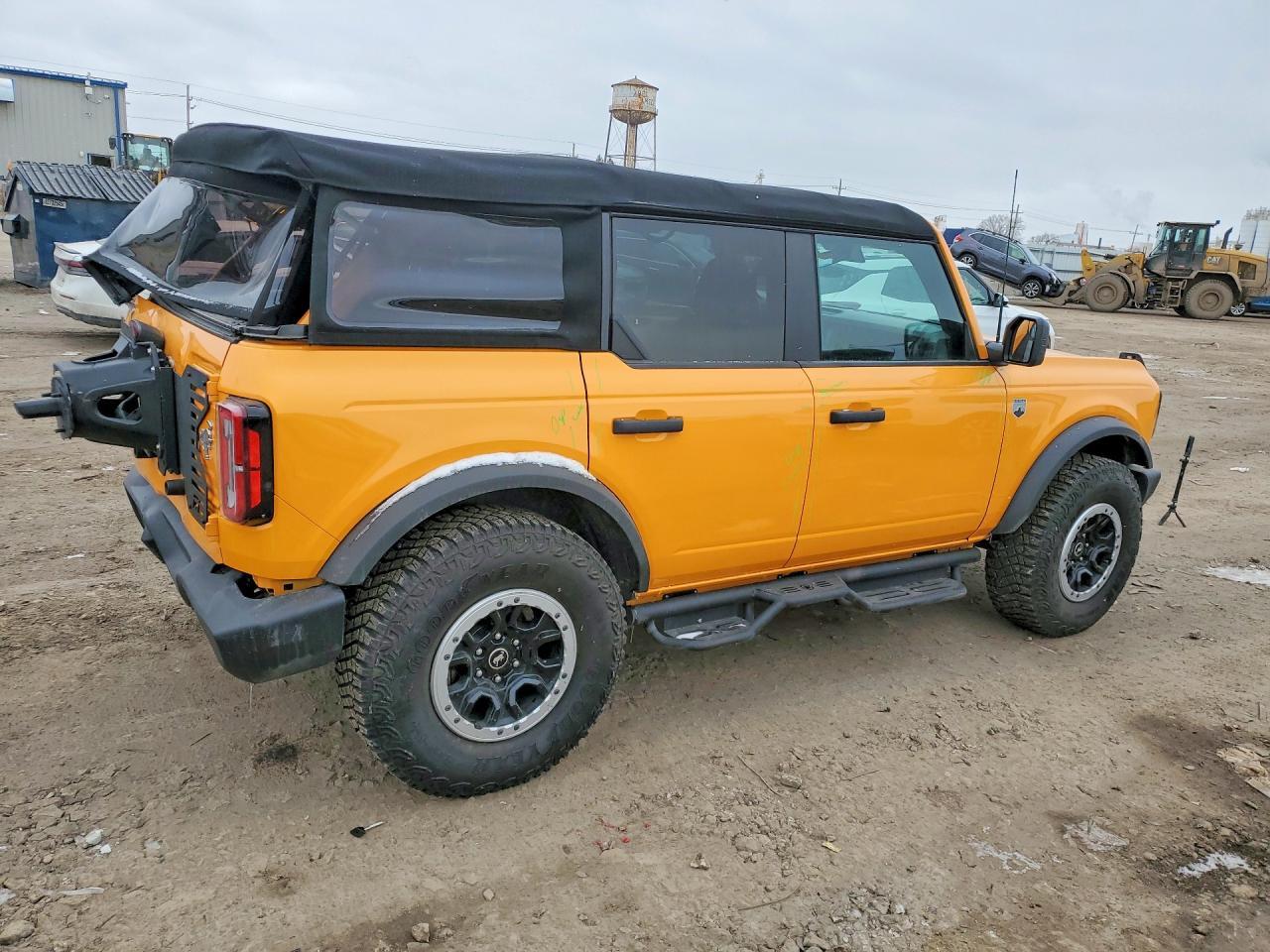 2022 Ford Bronco Base - Image 3