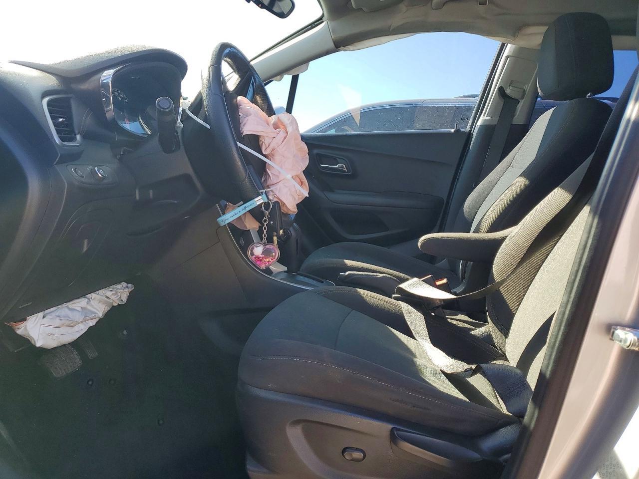 2018 Chevrolet Trax Ls - Image 7