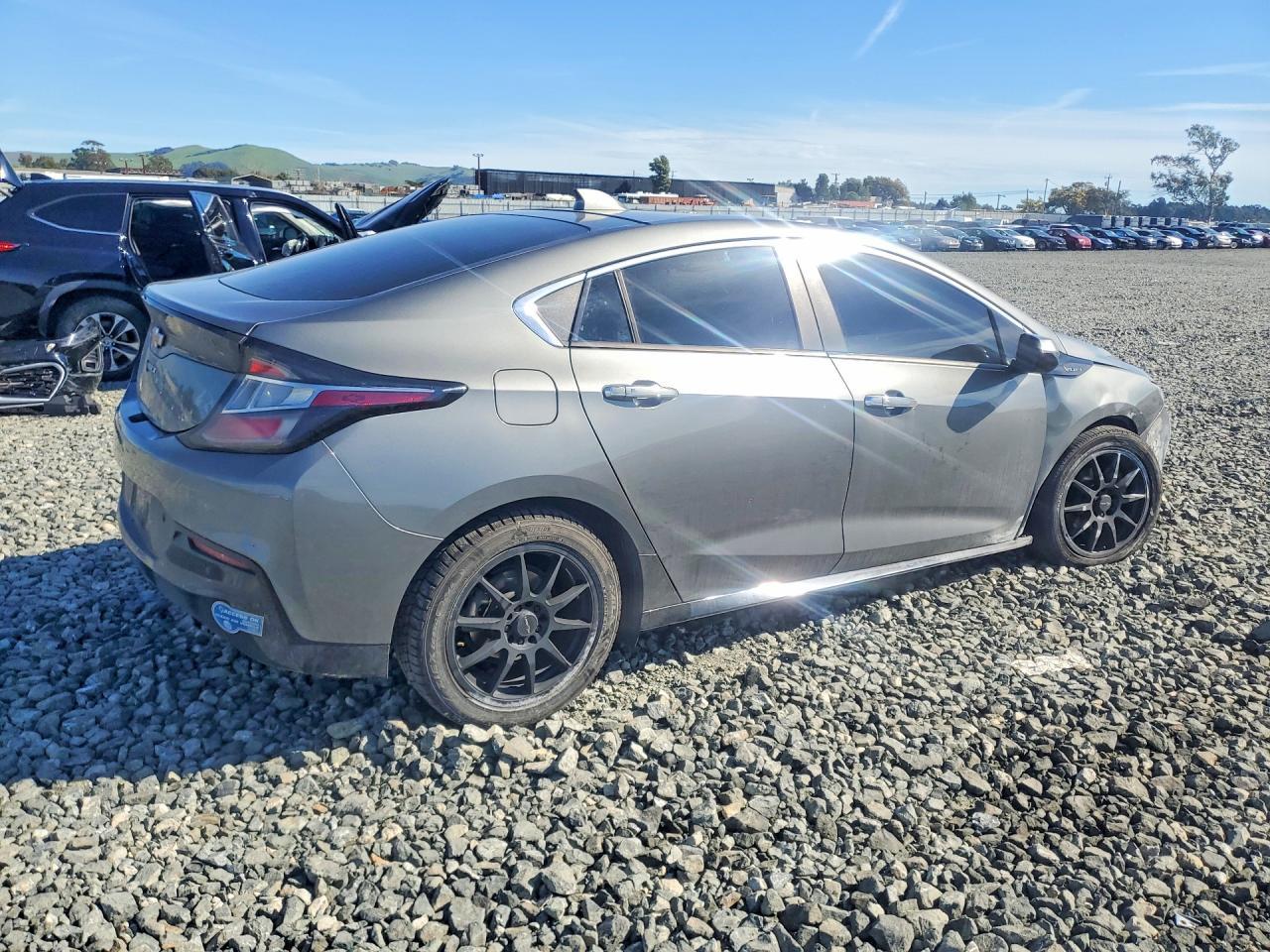 2017 Chevrolet Volt Premier - Фото 3