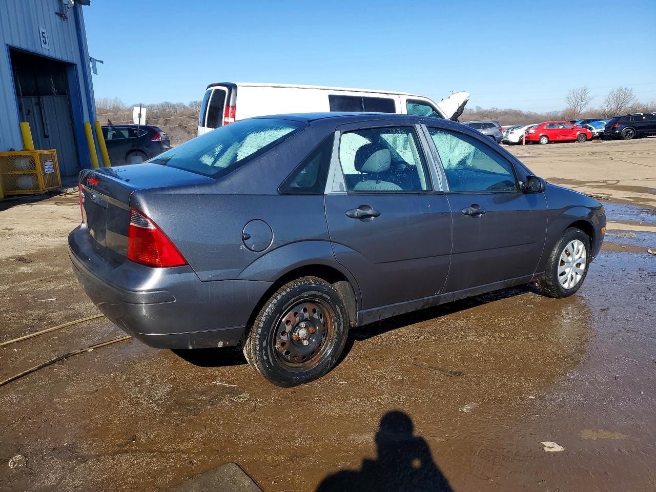 2007 Ford Focus Zx4 - Фото 3
