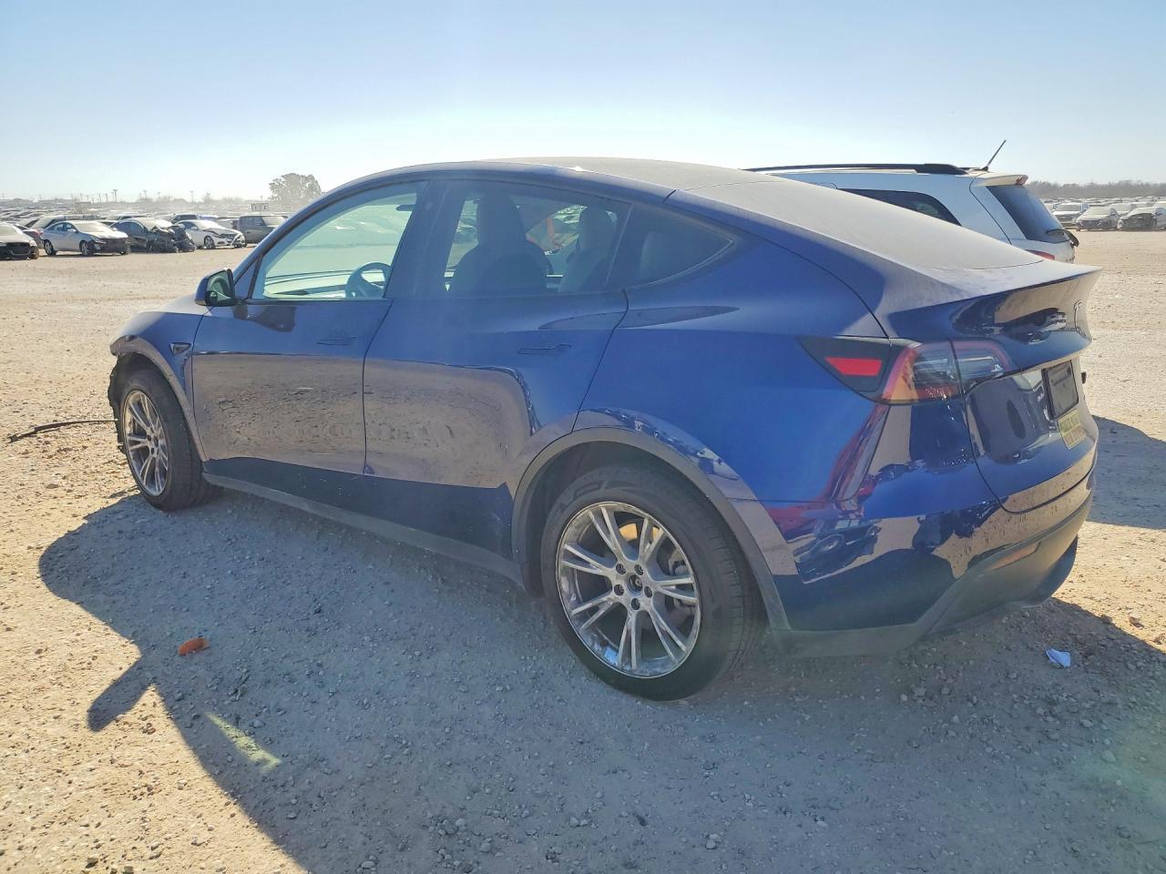 2023 Tesla Model Y - Image 2
