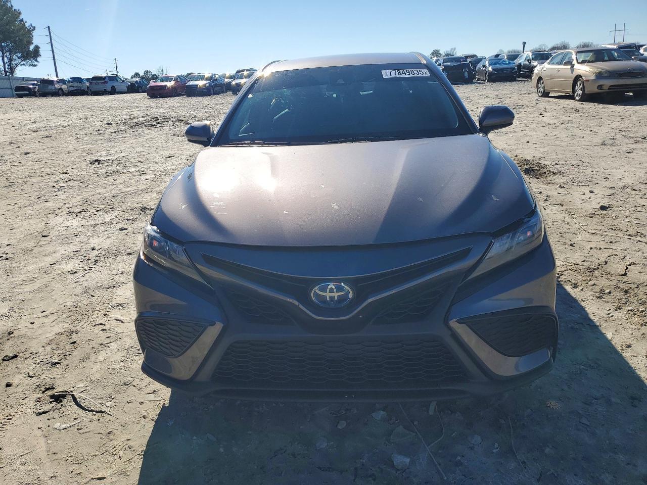 2021 Toyota Camry Se - Фото 5
