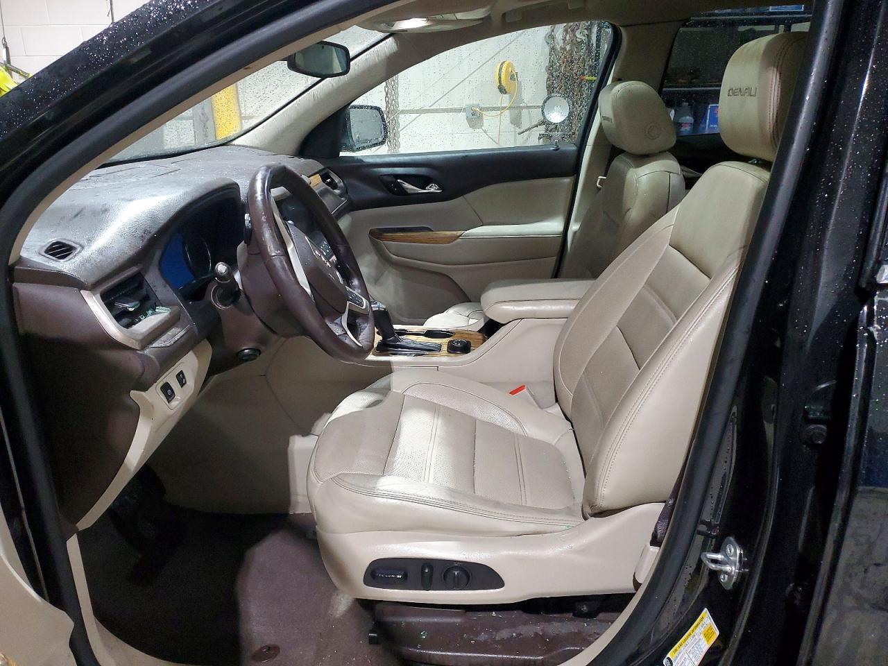 2017 GMC Acadia Denali - Фото 7