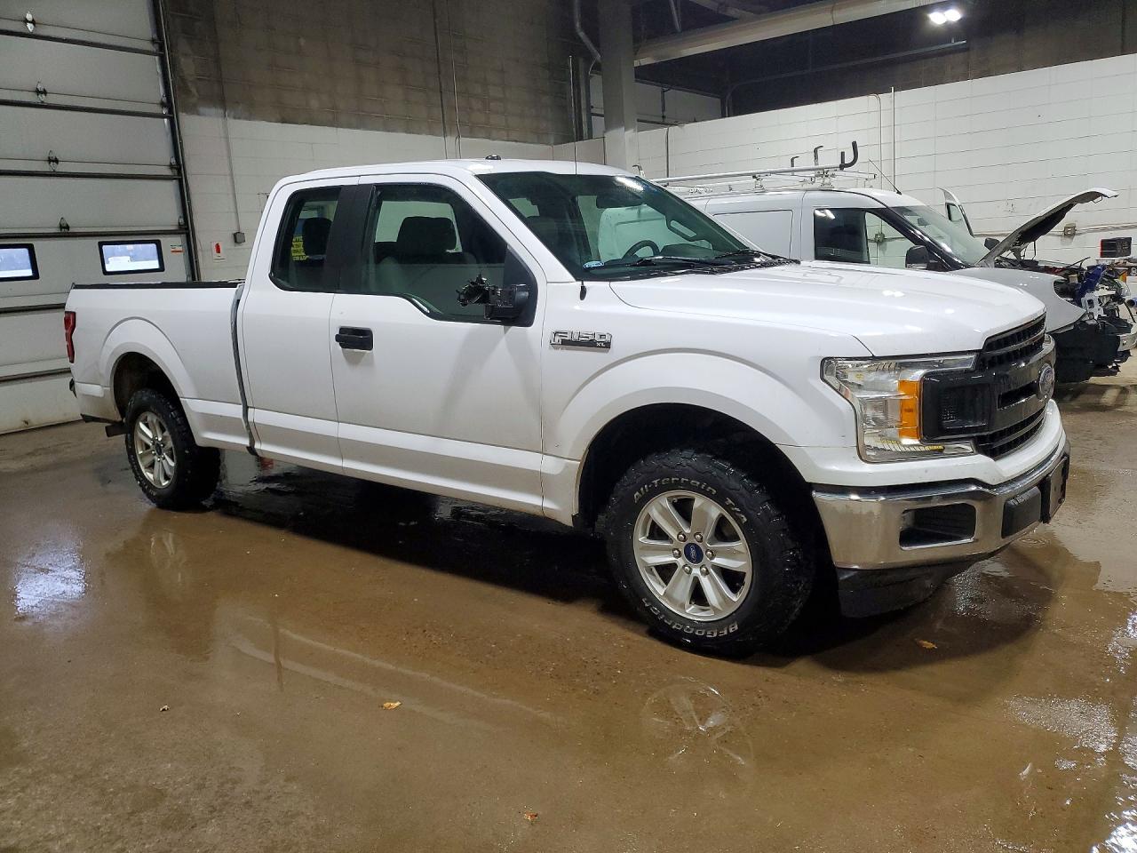 2019 Ford F150 Super Cab - Фото 4