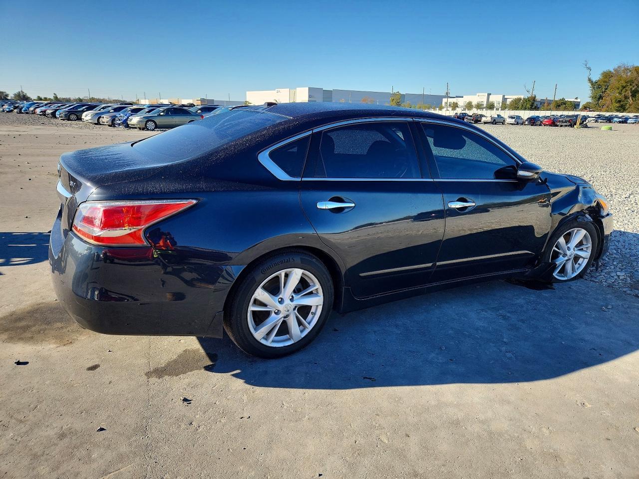 2015 Nissan Altima 2.5 - Image 3