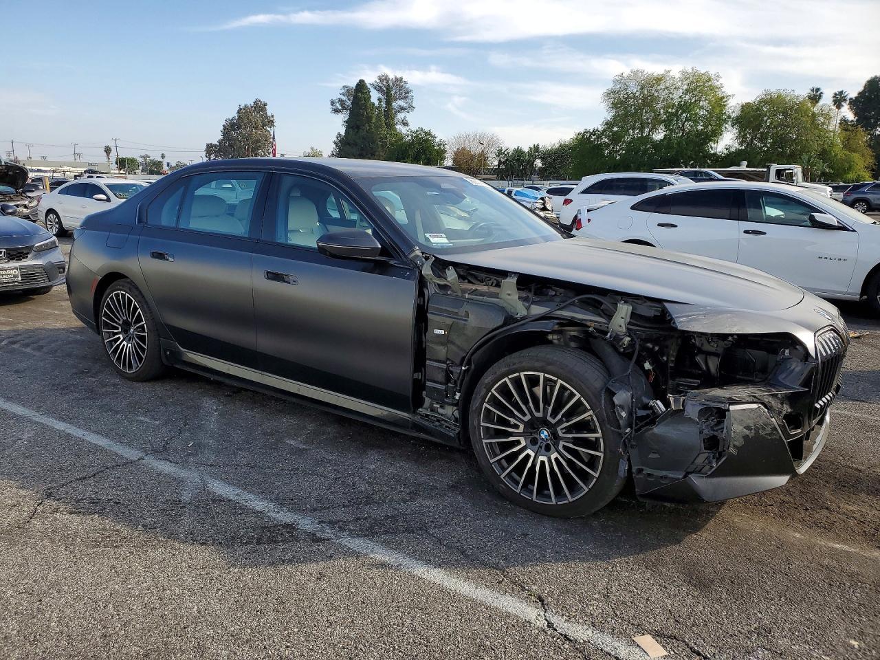 2024 BMW I7 Edrive50 - Фото 4