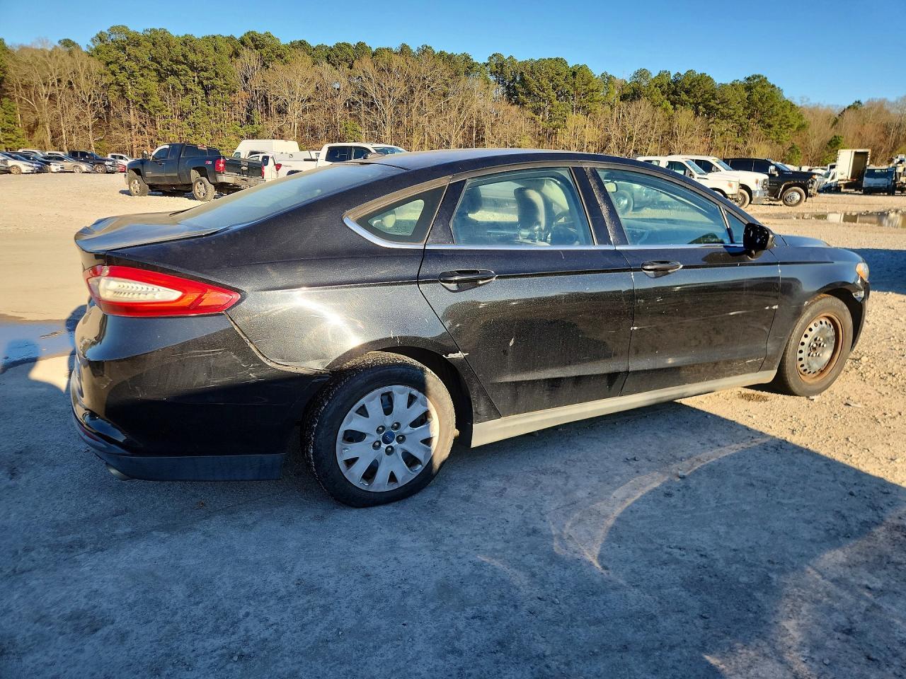 2013 Ford Fusion S - Image 3