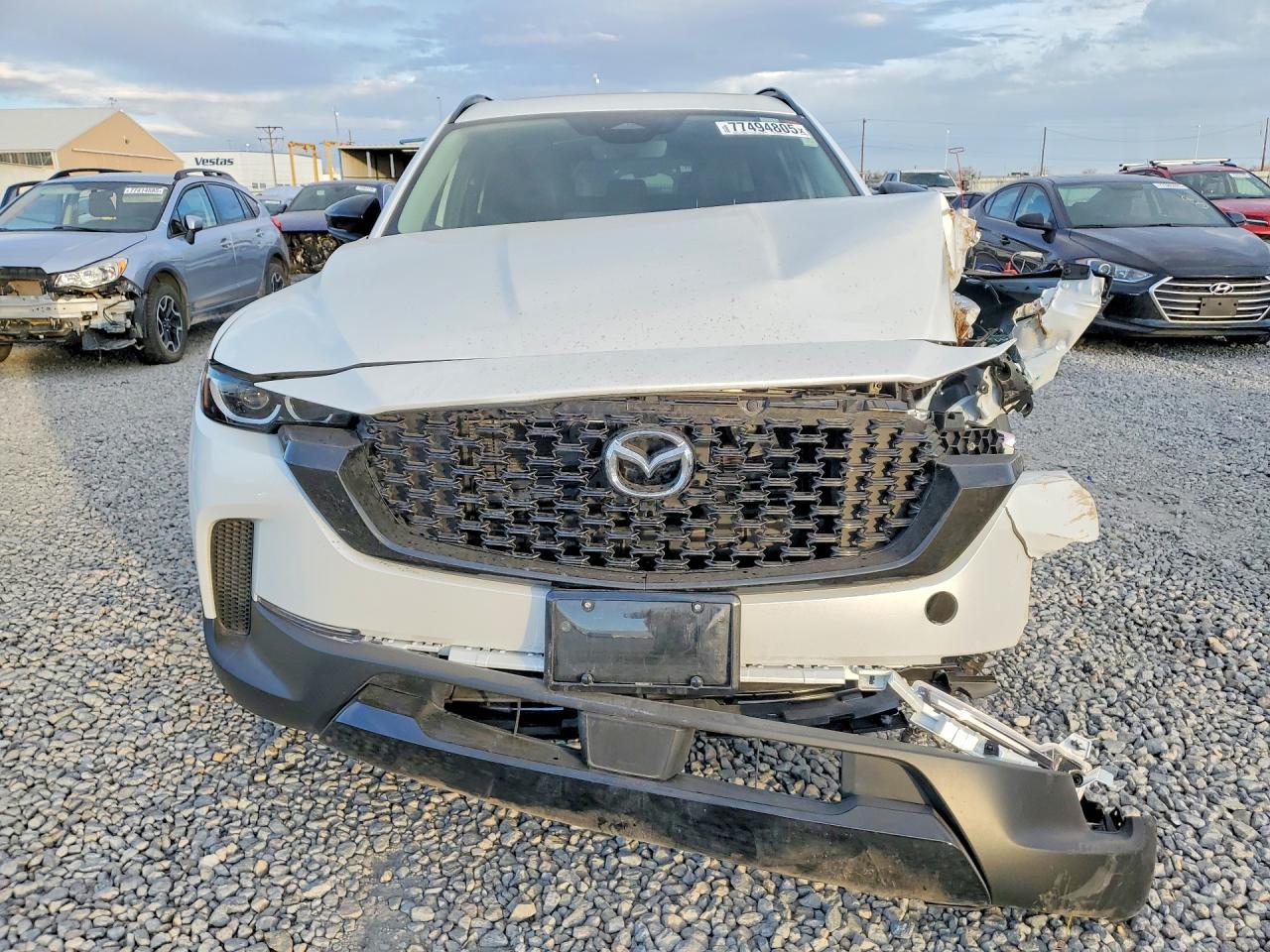 2025 Mazda Cx-50 Premium - Image 5