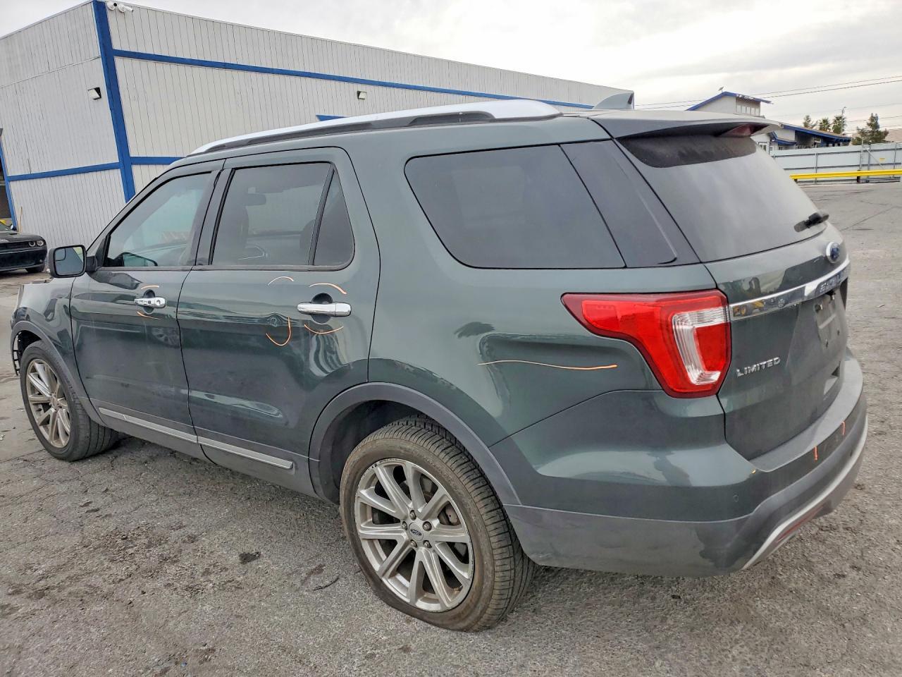 2016 Ford Explorer Limited - Image 2
