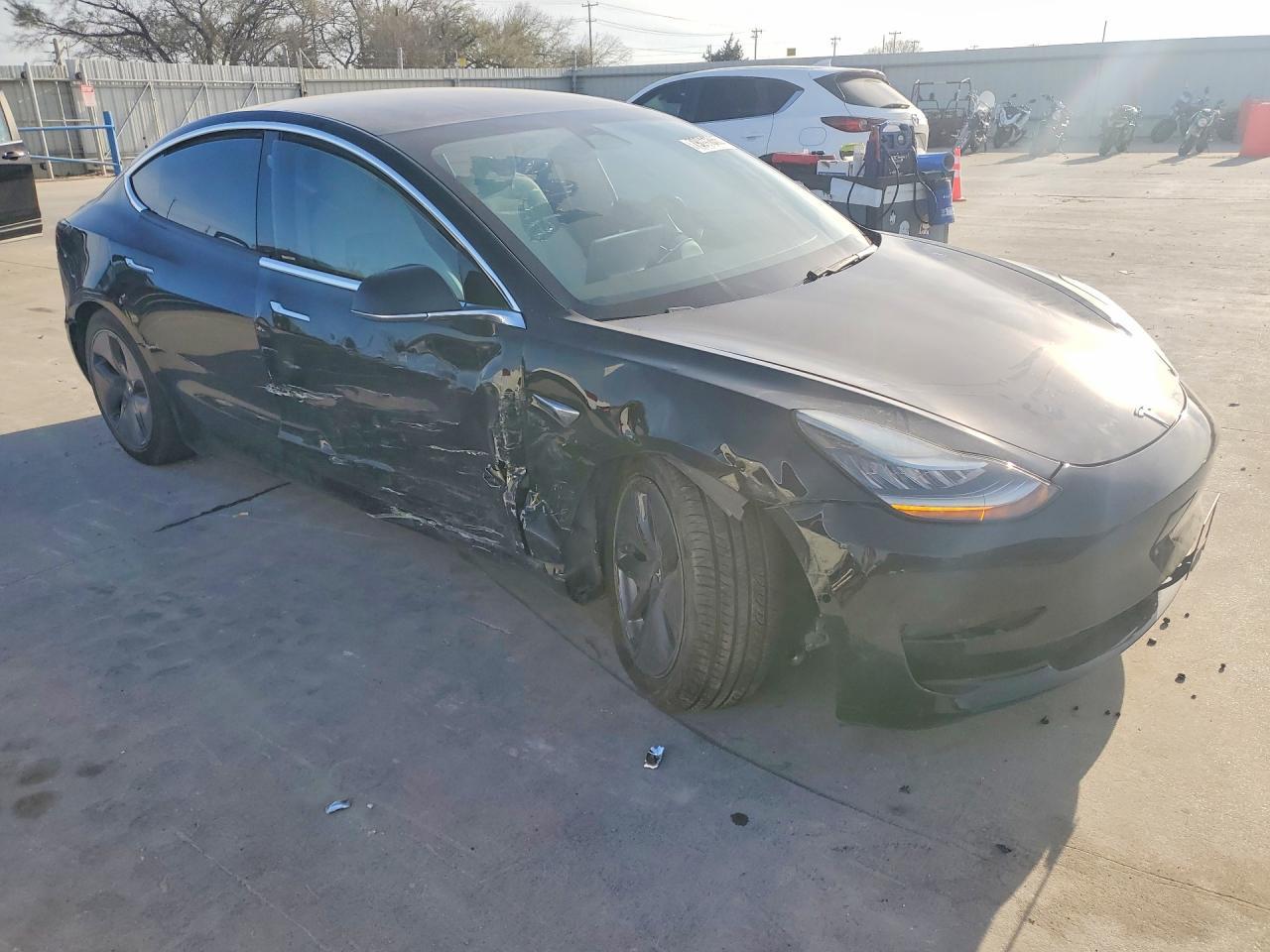 2019 Tesla Model 3 - Фото 4