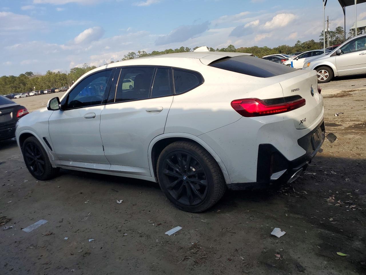 2025 BMW X4 xDrive30I - Фото 2