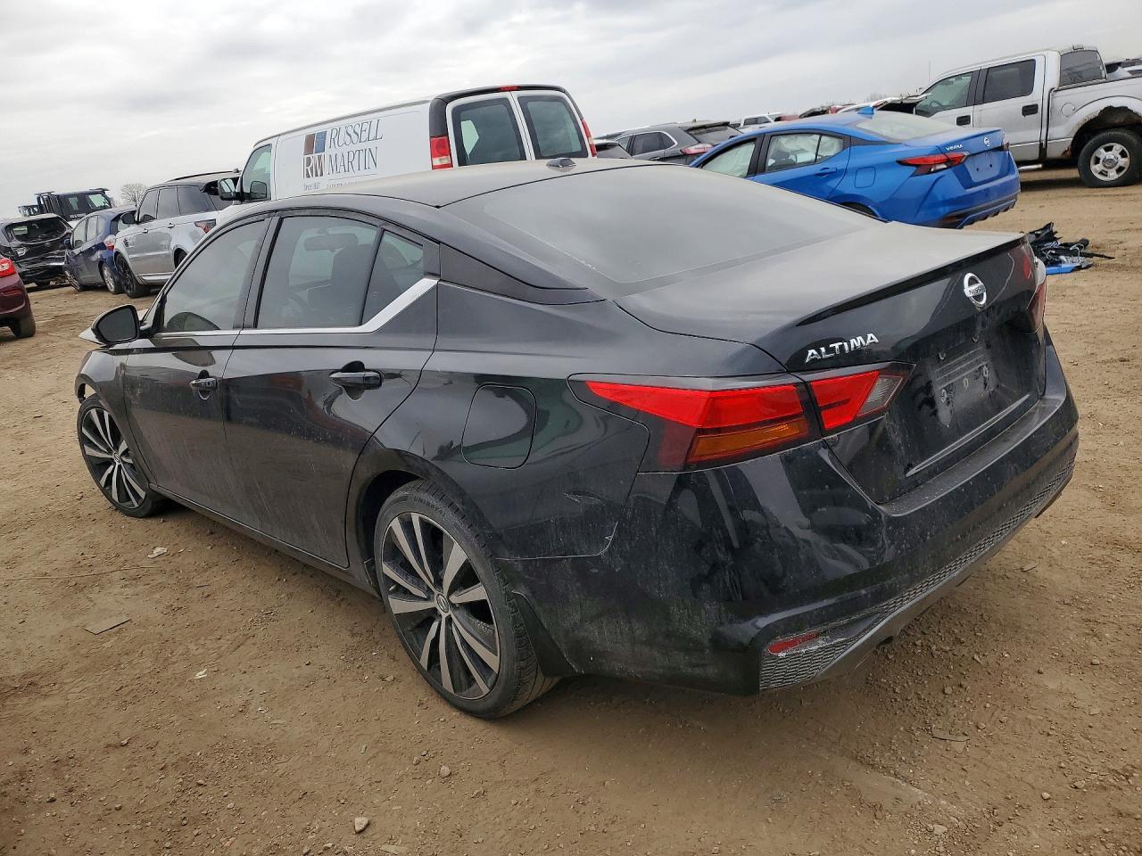 2019 Nissan Altima Sr - Фото 2