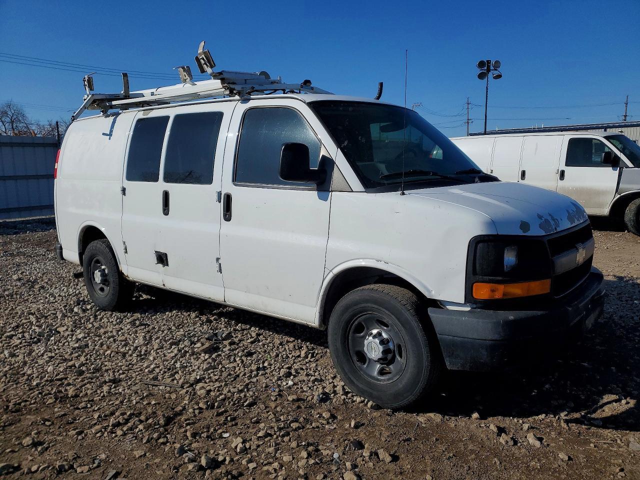 2012 Chevrolet Express G2500 - Фото 4