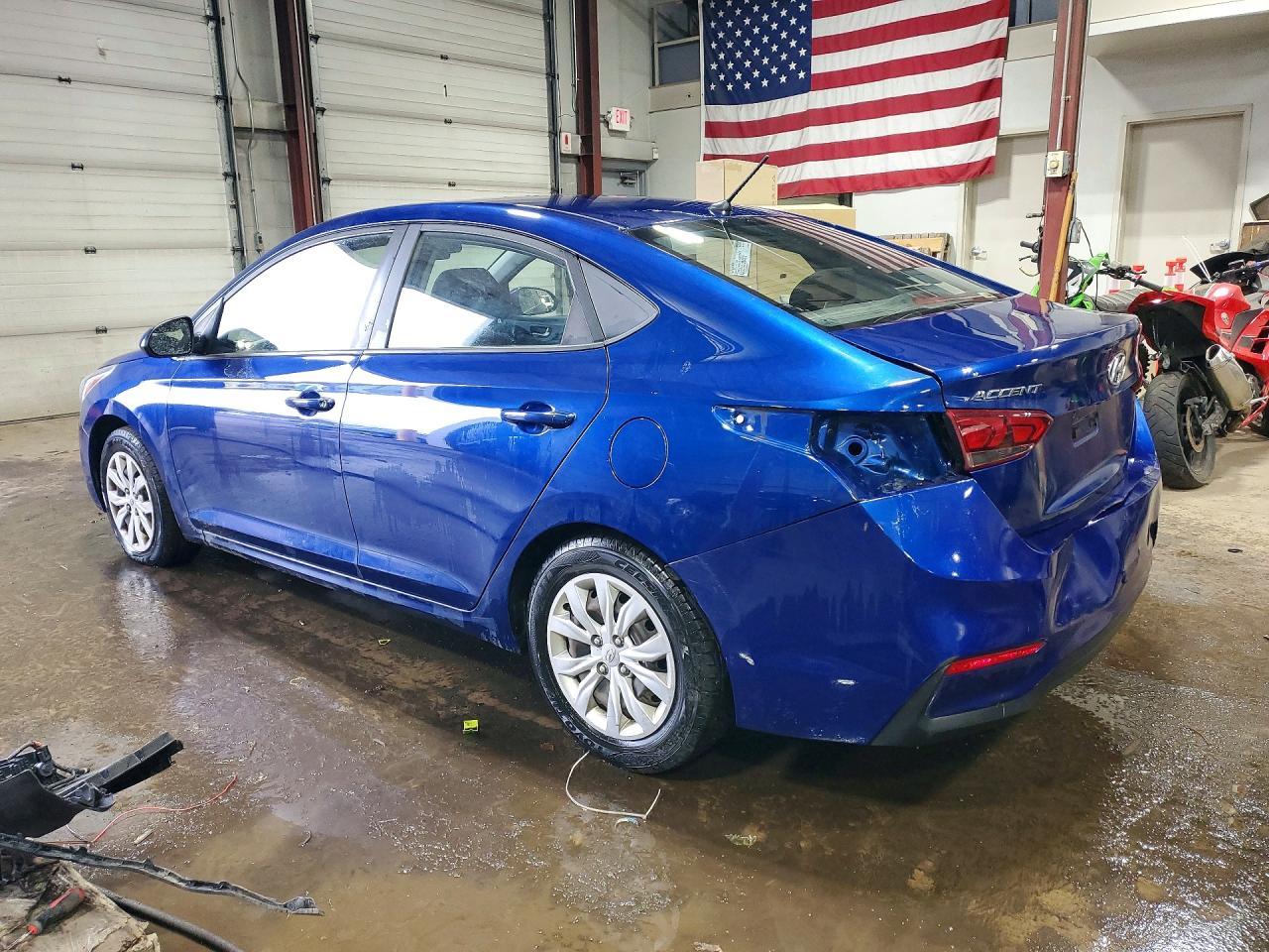 2018 Hyundai Accent Se - Фото 2