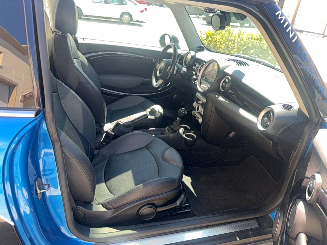 2010 Mini Cooper S - Фото 5