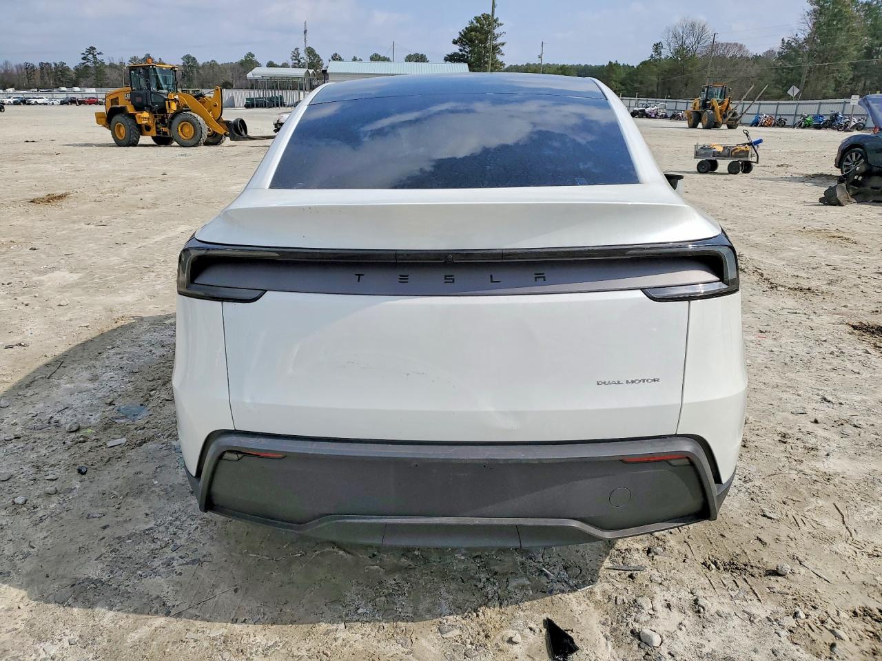 2026 Tesla Model Y - Image 6