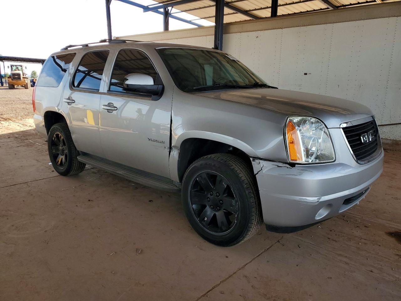 2014 GMC Yukon Sle - Image 4