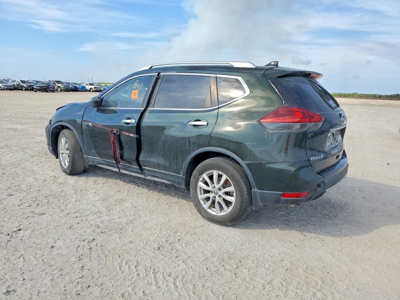 2020 Nissan Rogue S - Фото 2