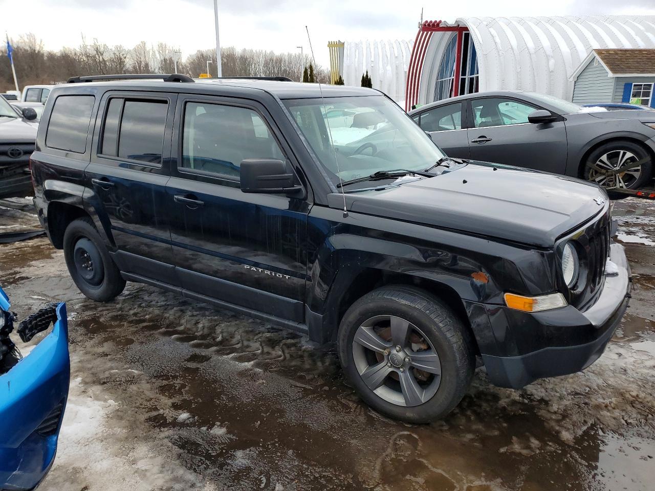 2015 Jeep Patriot Latitude - Фото 4