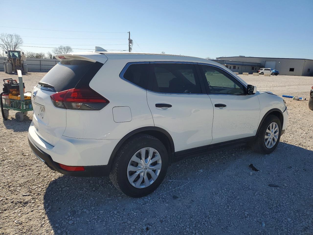 2017 Nissan Rogue S - Фото 3