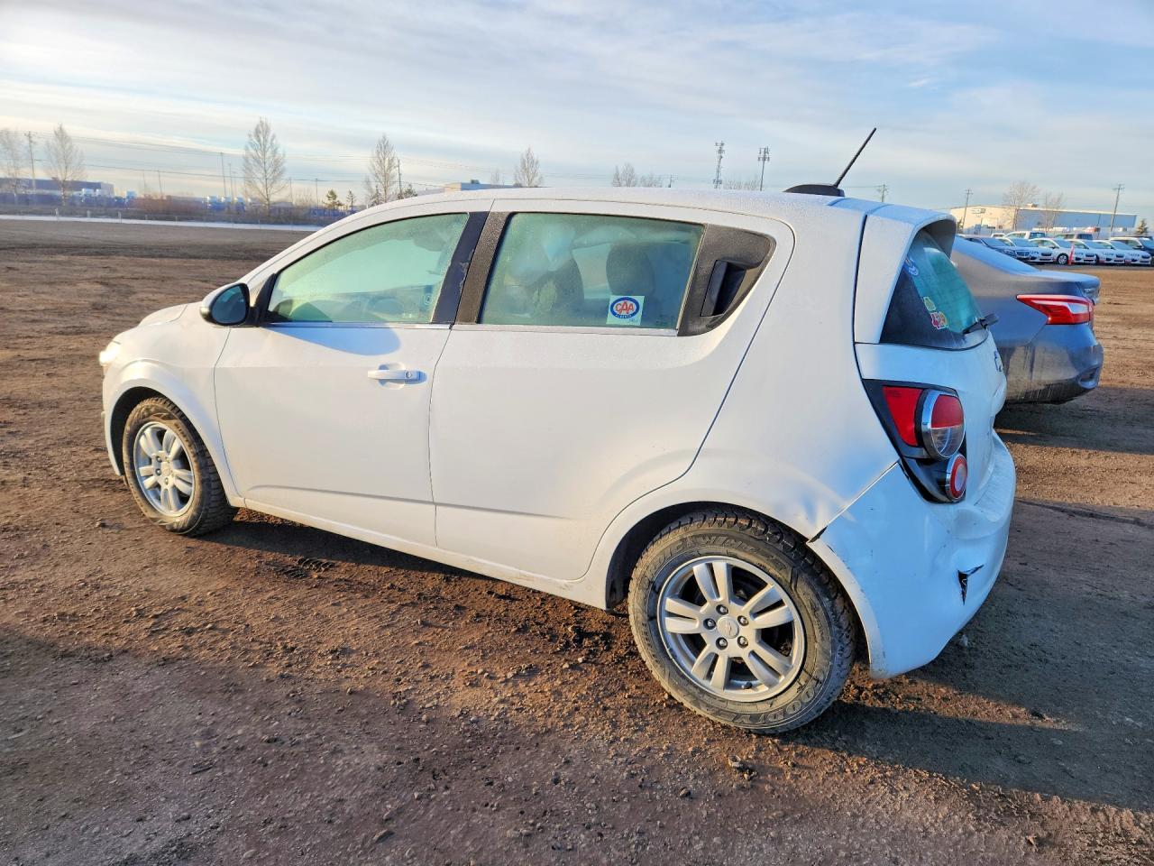2016 Chevrolet Sonic Lt - Фото 2