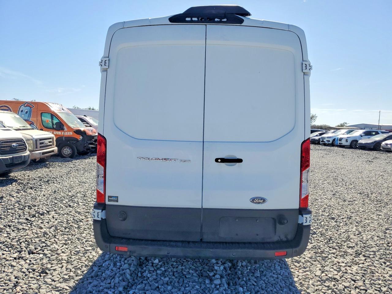2019 Ford Transit 250 Utility / Service Van - Image 6