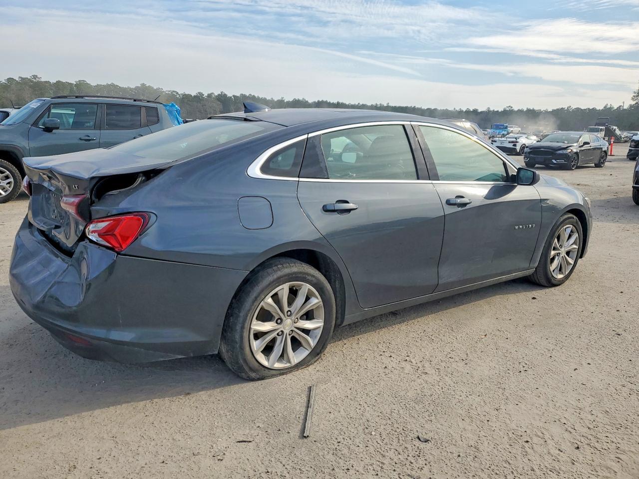 2020 Chevrolet Malibu Lt - Фото 3