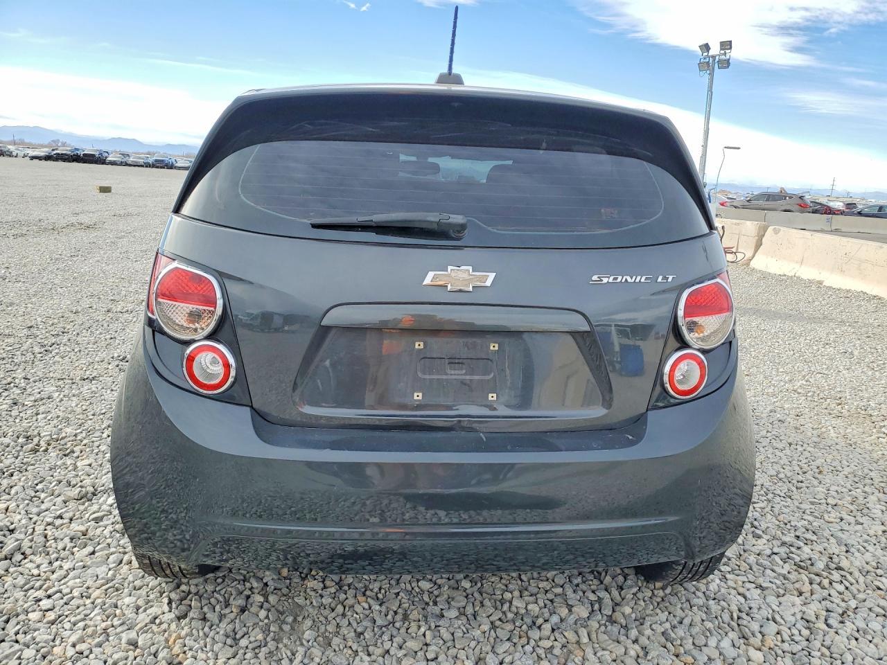 2016 Chevrolet Sonic Lt - Image 6