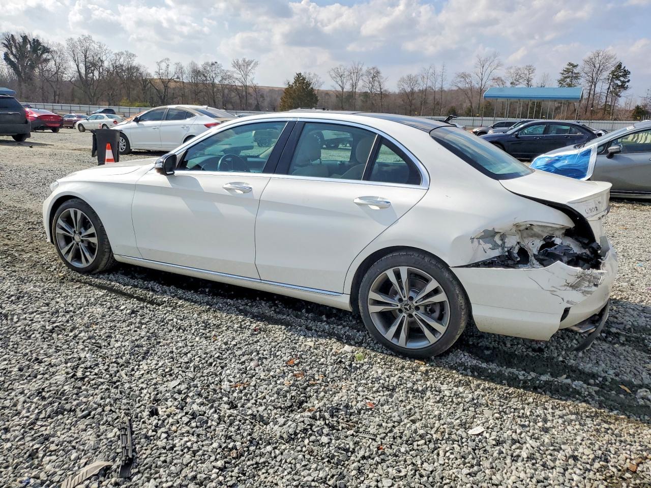 2018 Mercedes-Benz C 300 - Фото 2