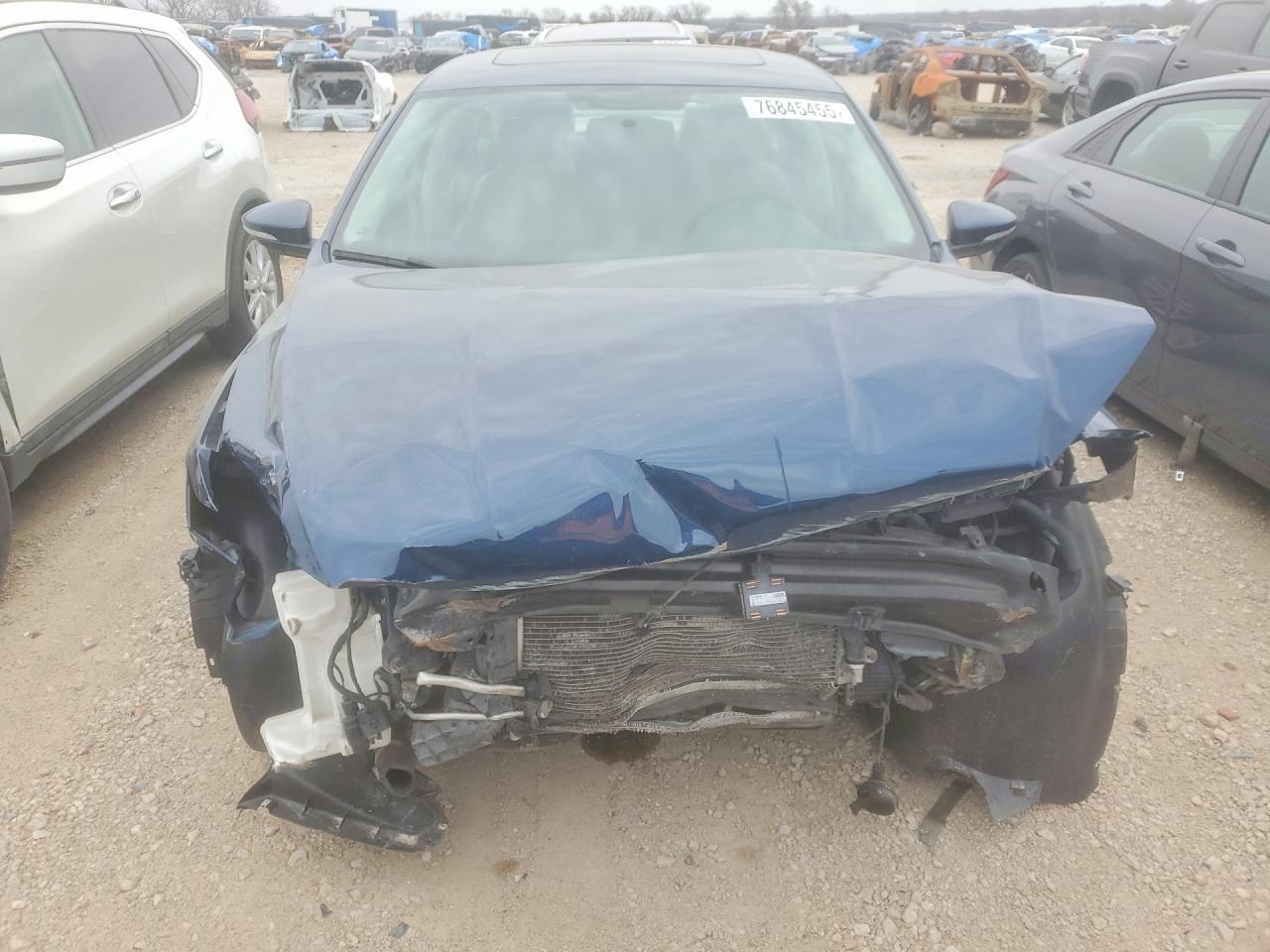 2019 Volkswagen Passat Wolfsburg - Image 5