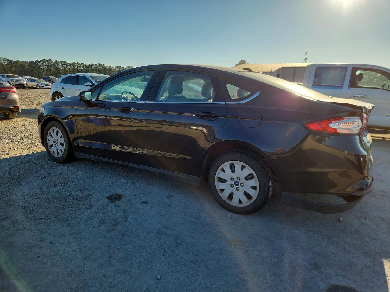 2013 Ford Fusion S - Image 2