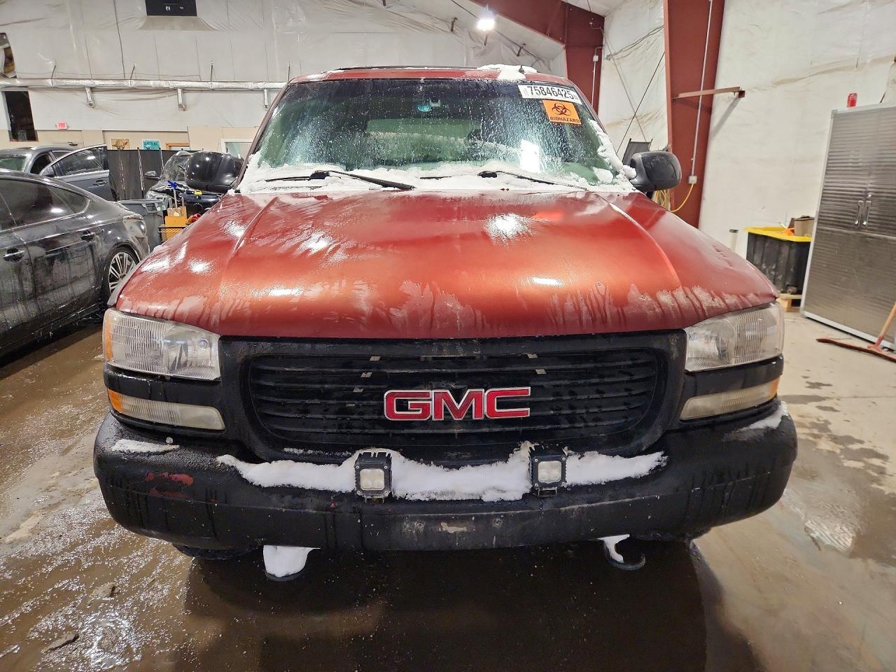 2002 GMC Yukon - Фото 5