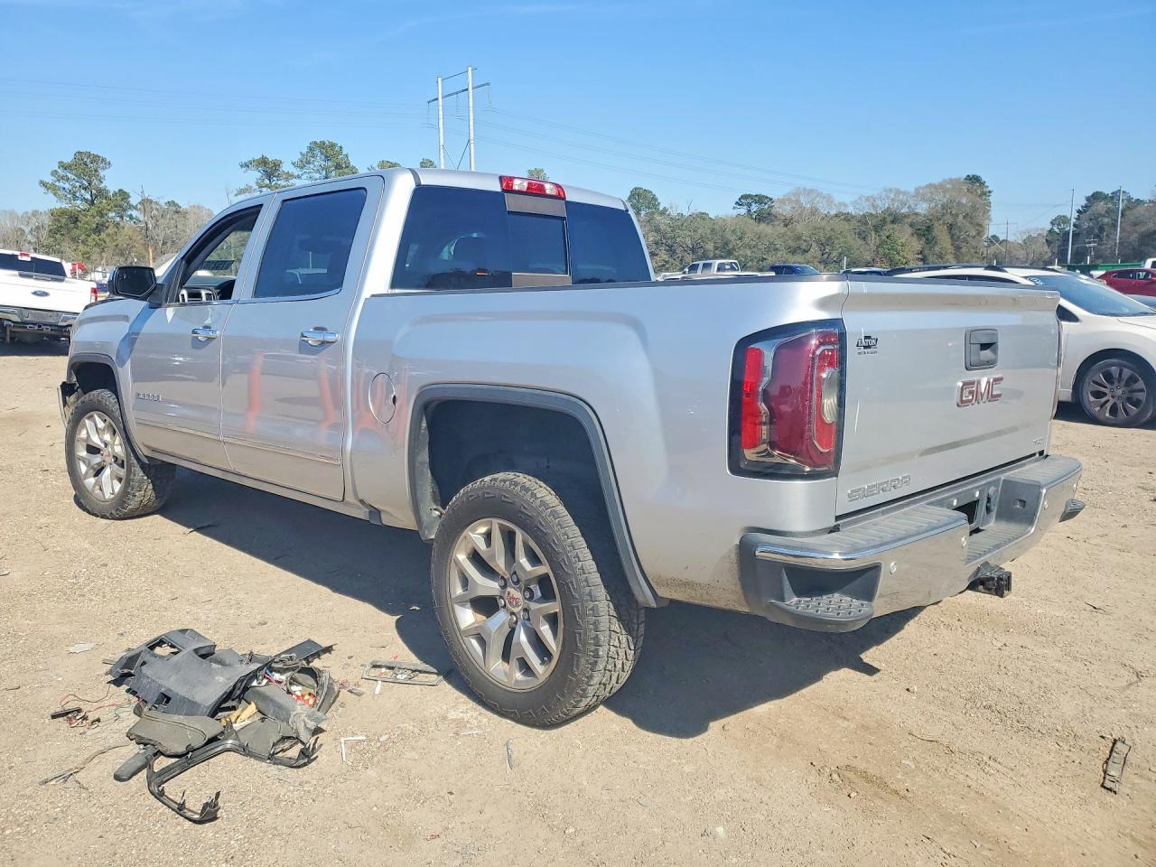 2018 GMC Sierra K1500 Slt - Image 2