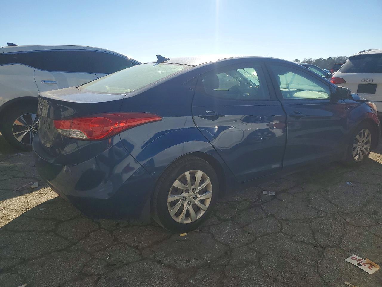 2013 Hyundai Elantra Gls - Фото 3