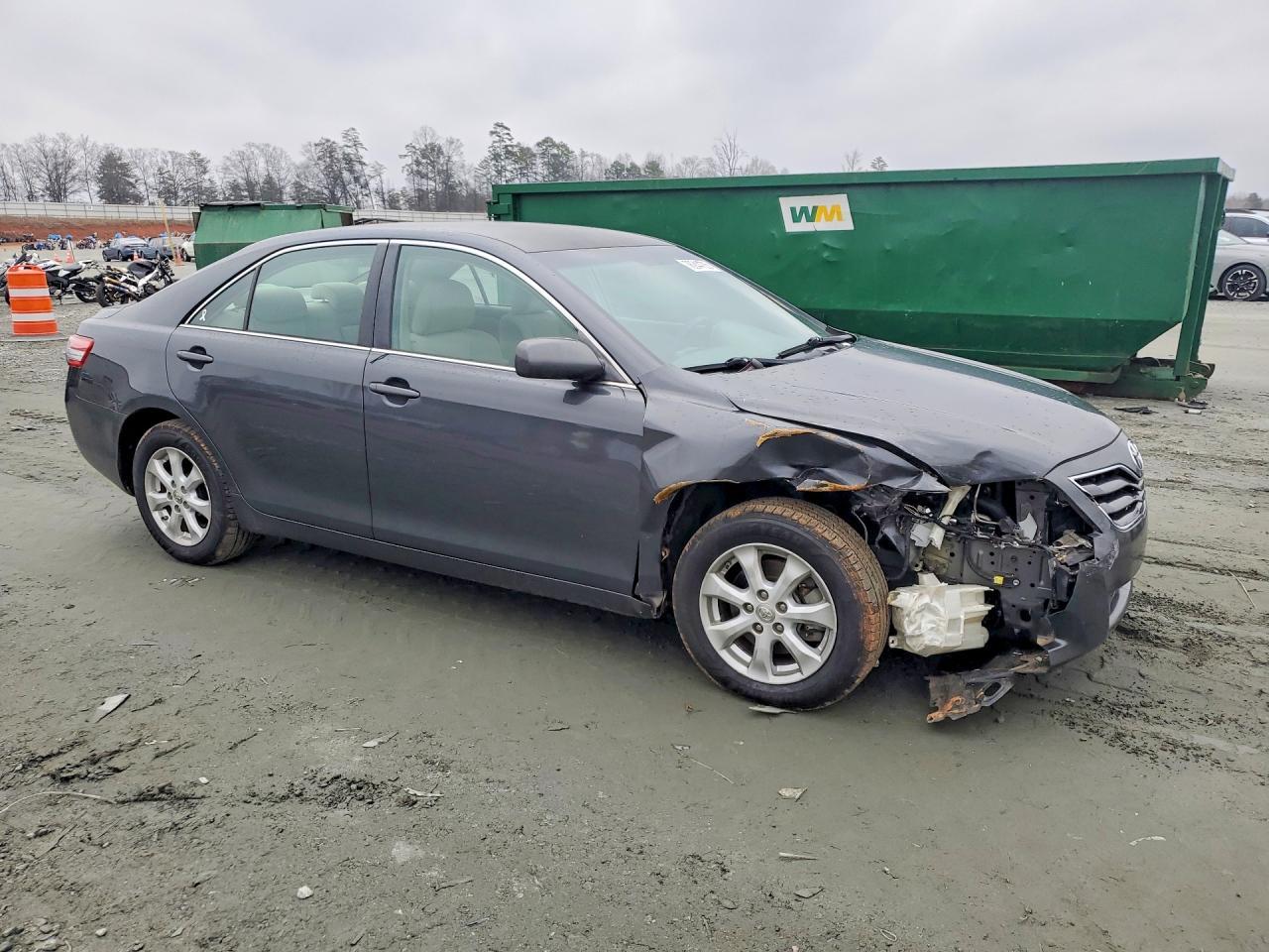 2011 Toyota Camry Se - Image 4