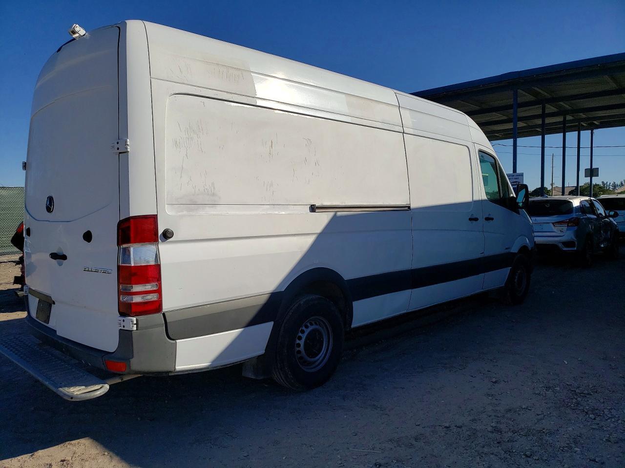 2016 Mercedes-Benz Sprinter 2500 Cargo Van *** Prior Fleet *** - Image 3