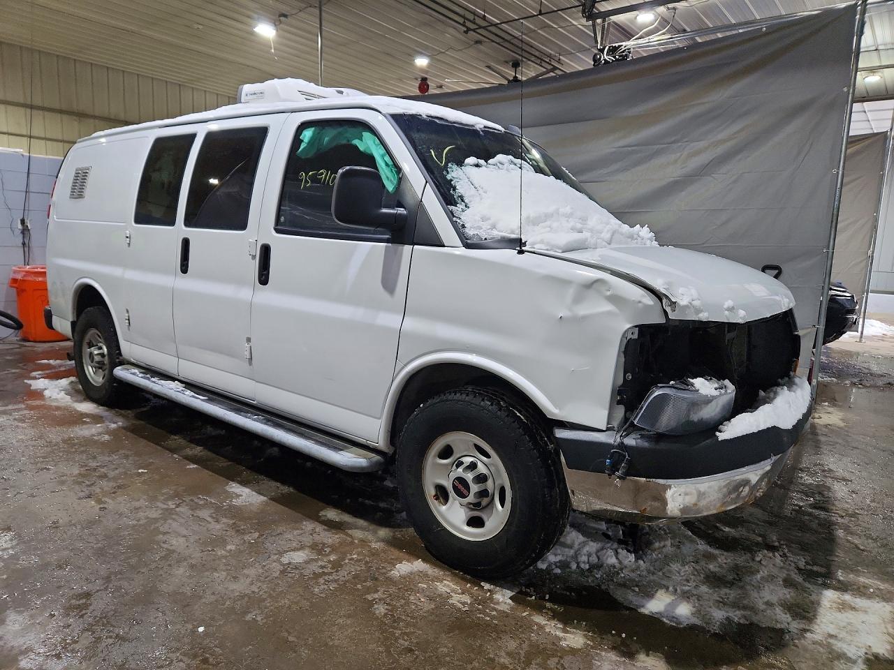 2020 GMC Savana 2500 Cargo Delivery Van - Image 4