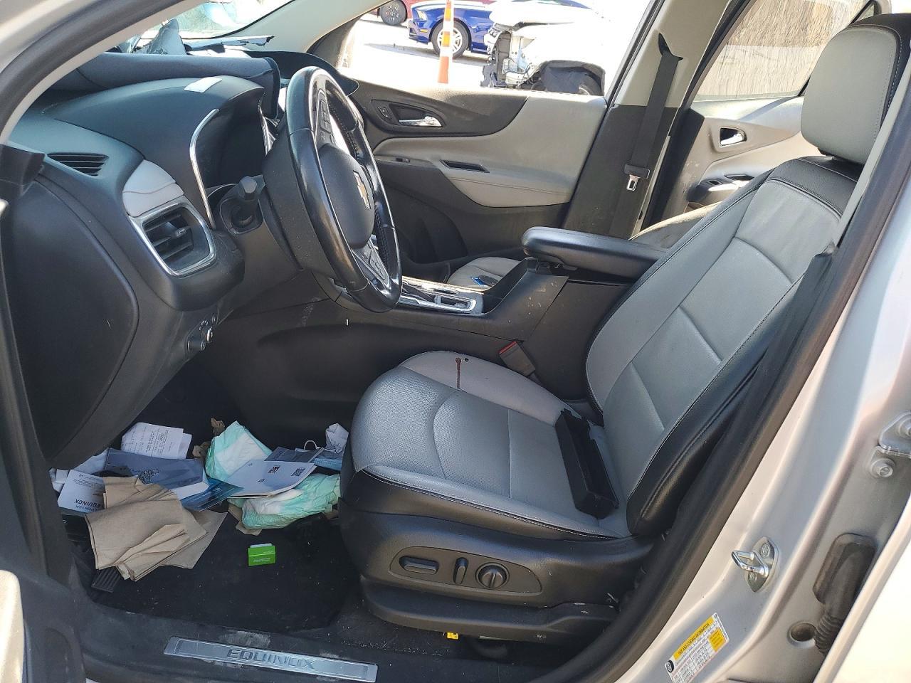 2020 Chevrolet Equinox Premier - Image 7