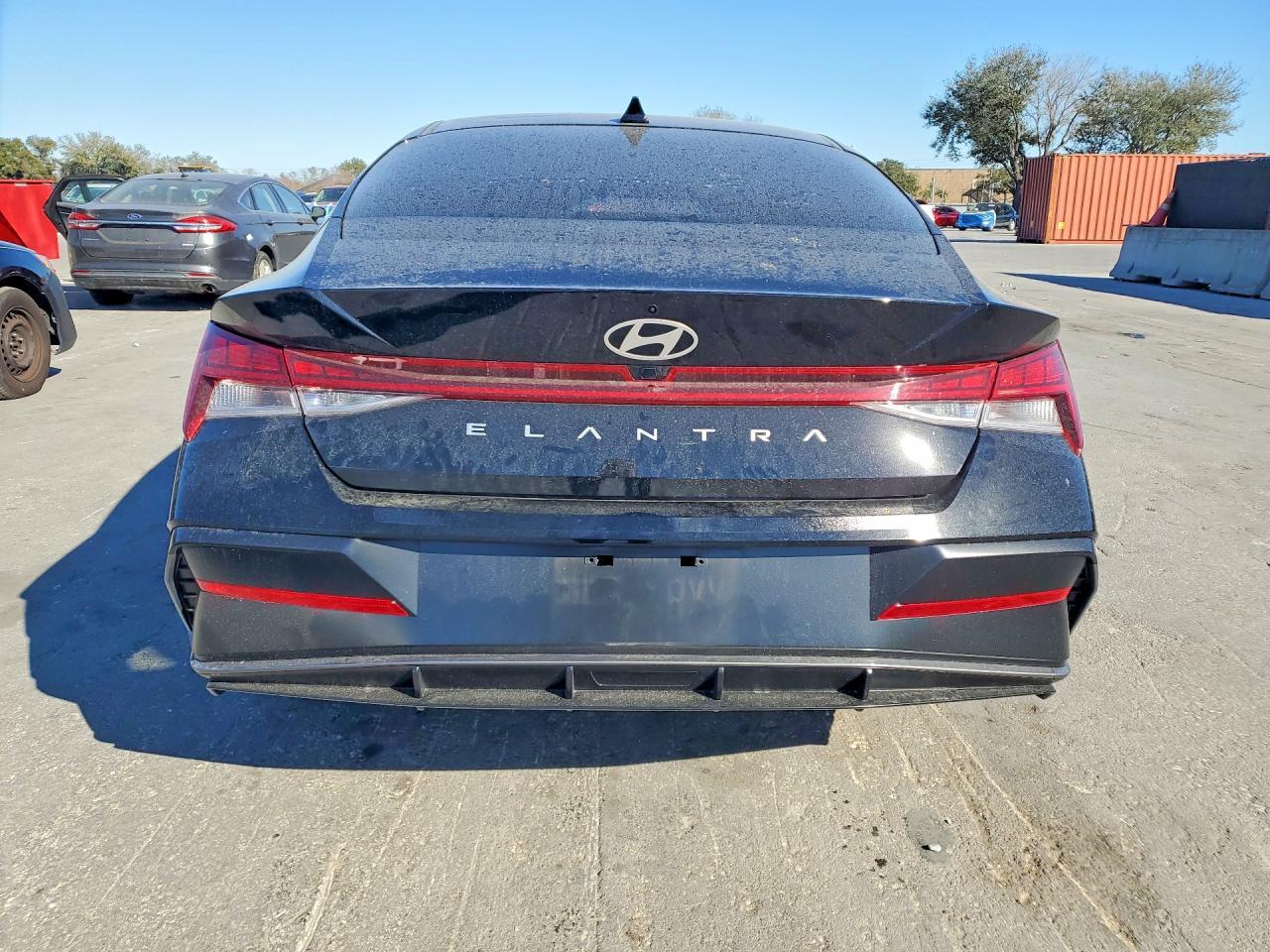 2025 Hyundai Elantra Sel - Image 6