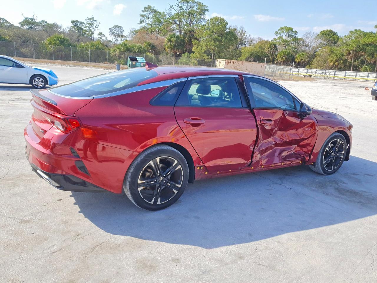 2022 Kia K5 Gt-Line - Фото 3