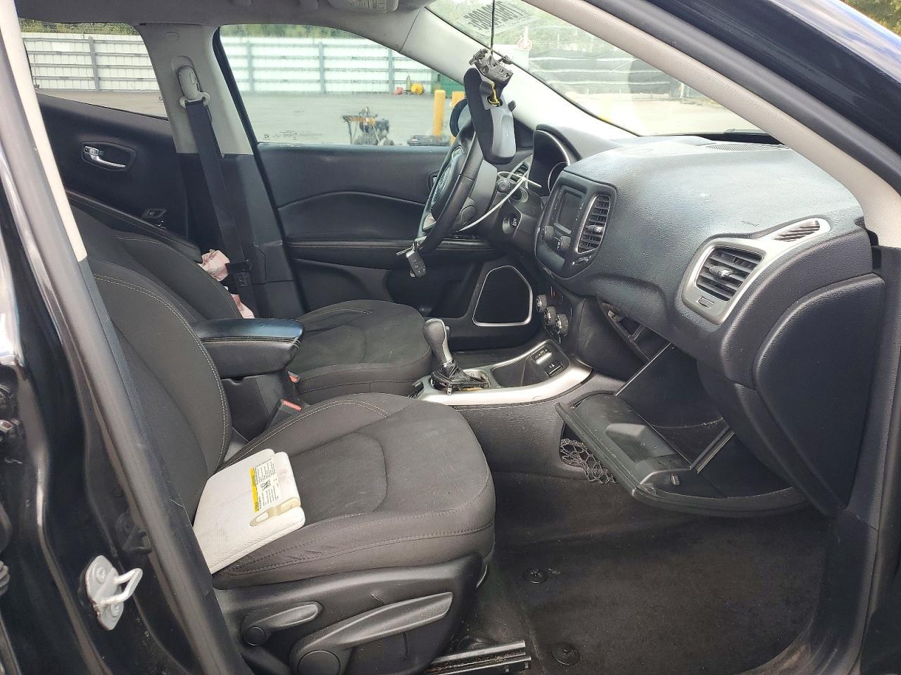 2018 Jeep Compass Sport - Фото 7