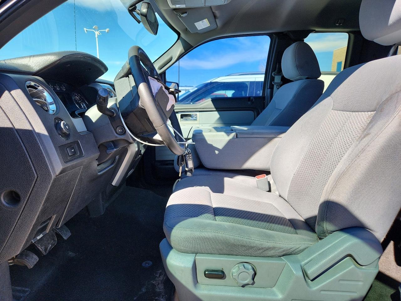 2011 Ford F150 Super Cab - Фото 7