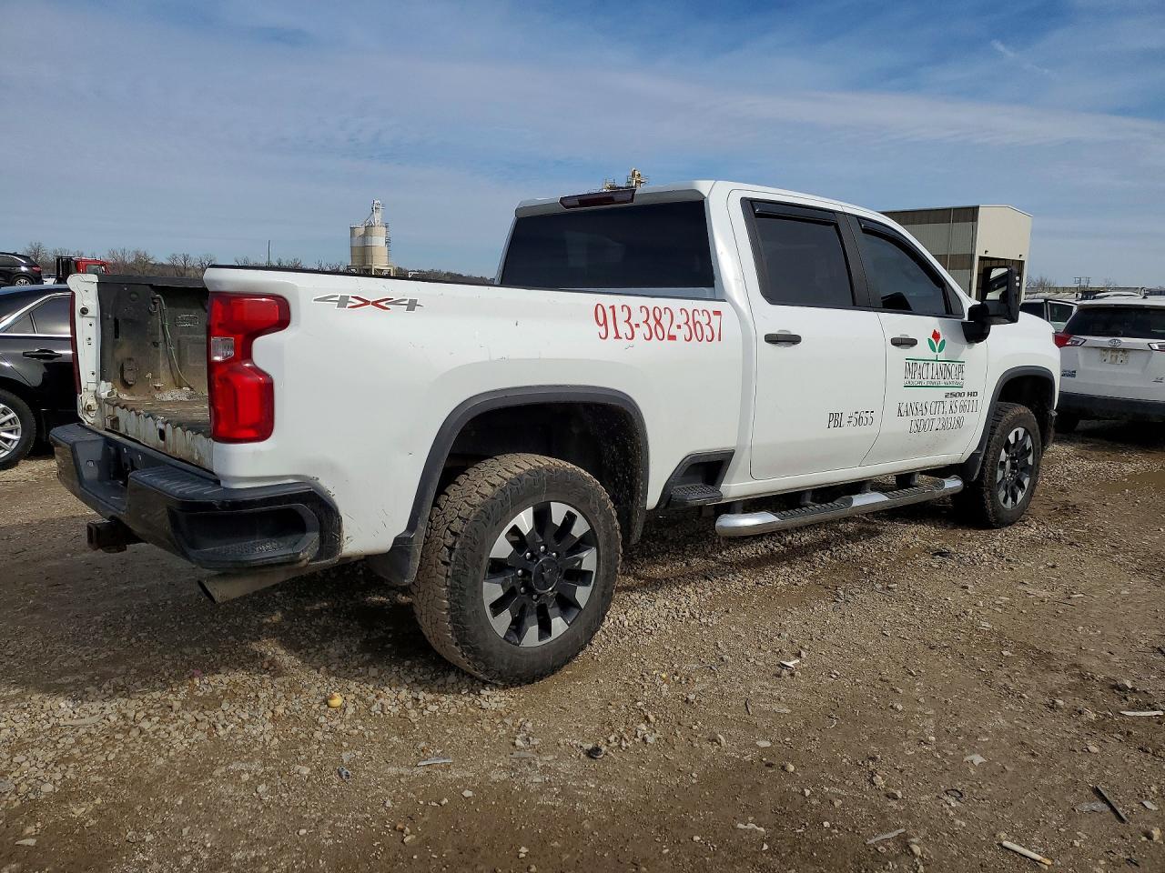 2020 Chevrolet Silverado K2500 Custom - Image 3